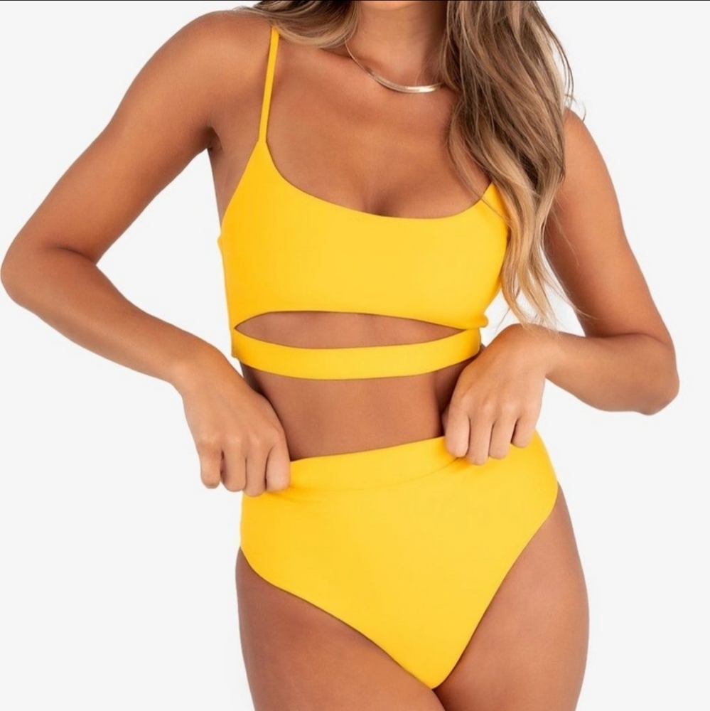 NWT Kittenish Yellow Bikini Bottoms